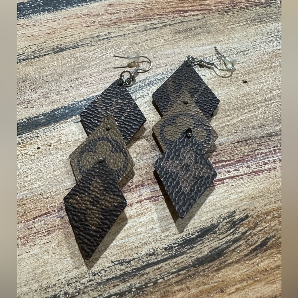 UP-CYCLED EARRINGS